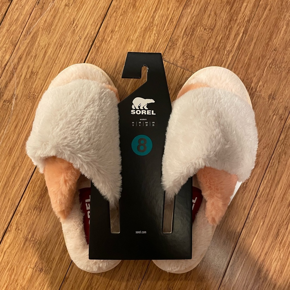 BNWT Sorel Fuzzy Slippers